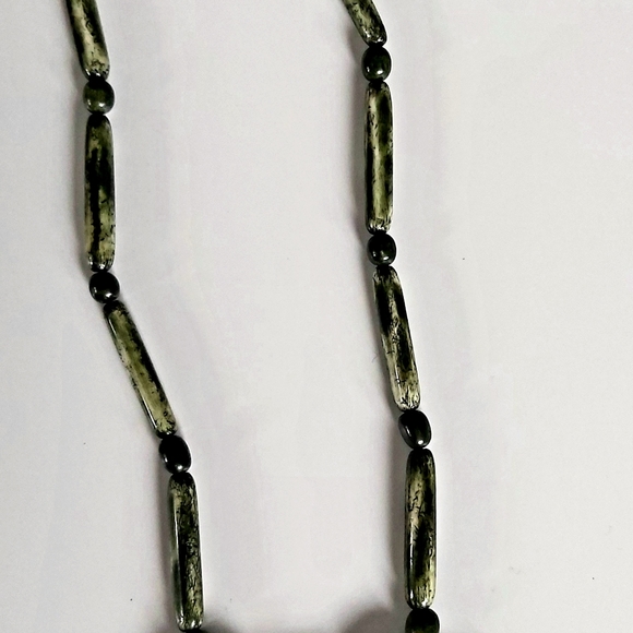 Necklace hard shell - Picture 5 of 5